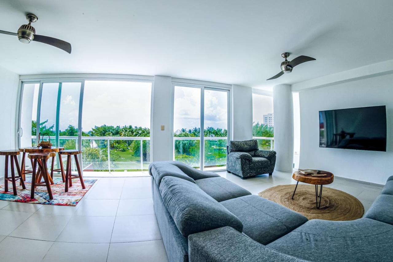 Beachfront Luxury Apartments Cancún Exterior foto